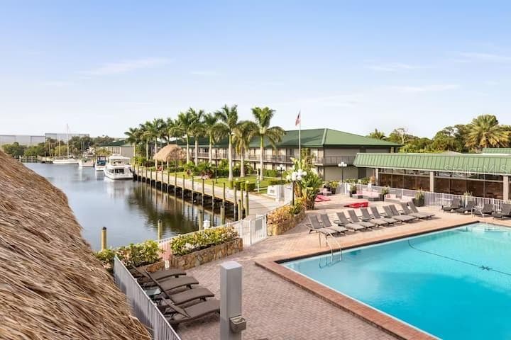 7150 N TAMIAMI TRAIL S-613 photo 17