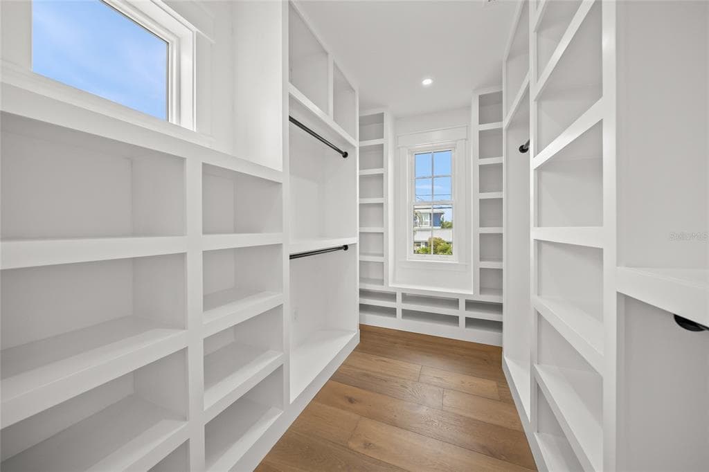 525 68TH STREET photo 24