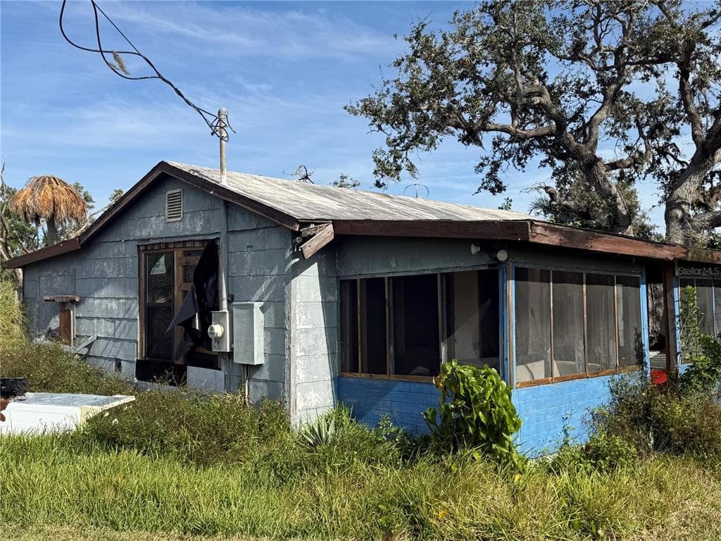 916 PINEY POINT ROAD photo 2