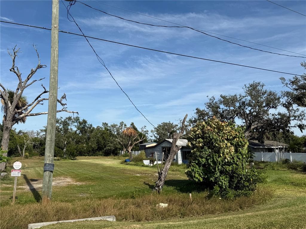 916 PINEY POINT ROAD photo 12
