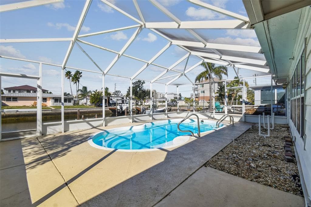 13711 ALLYN DRIVE photo 3