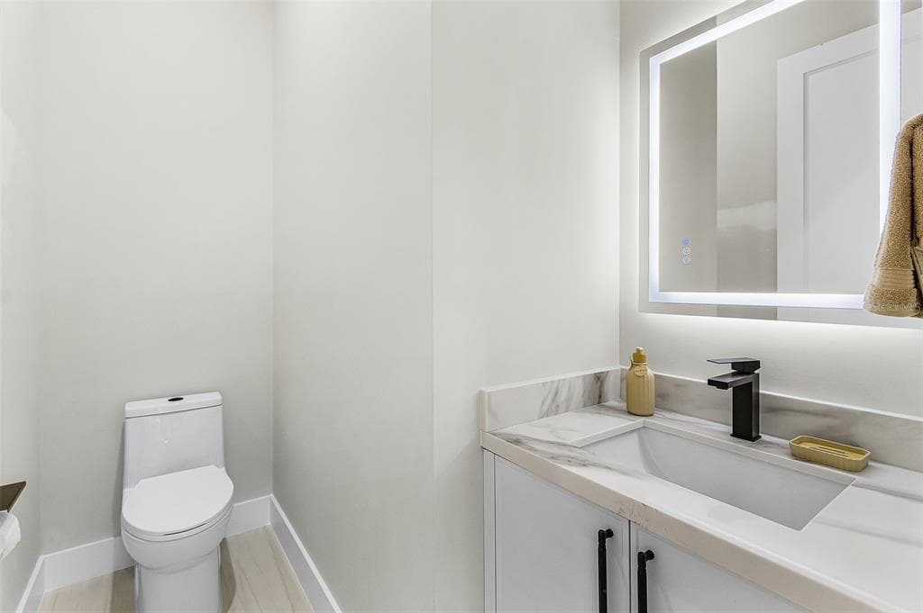 10438 ATENIA STREET photo 23