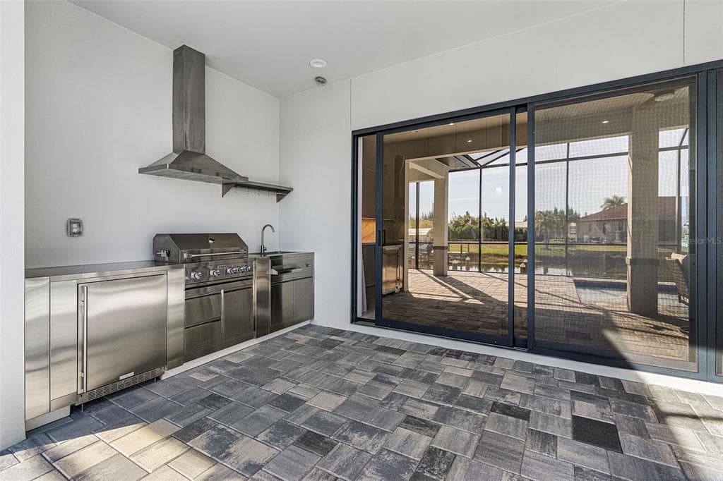 10438 ATENIA STREET photo 24
