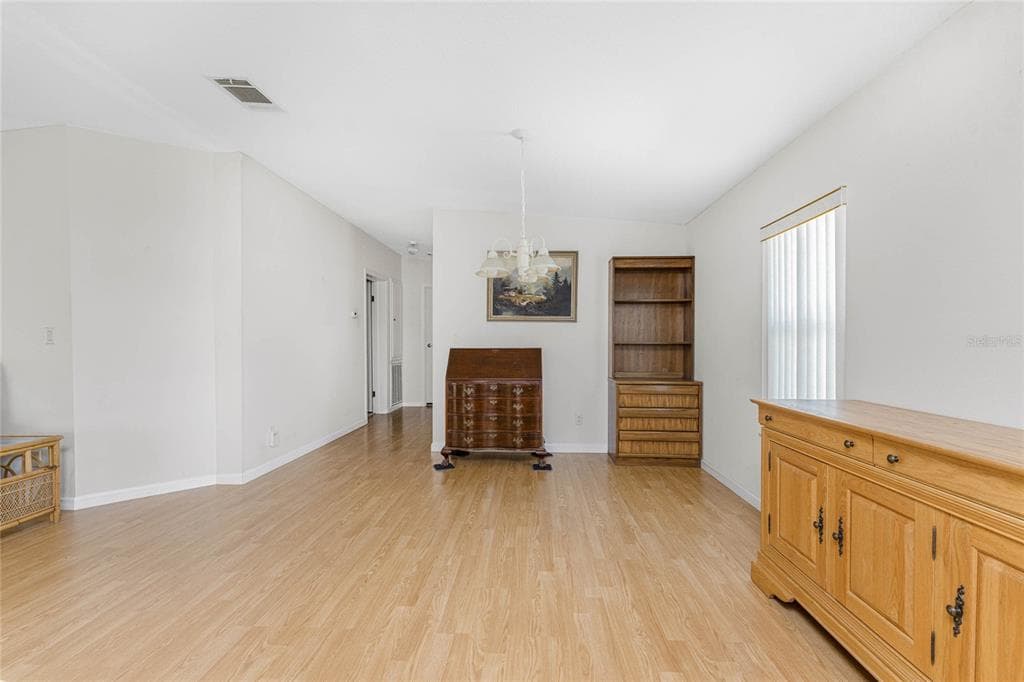 1891 ENGLEWOOD ROAD 81 photo 21