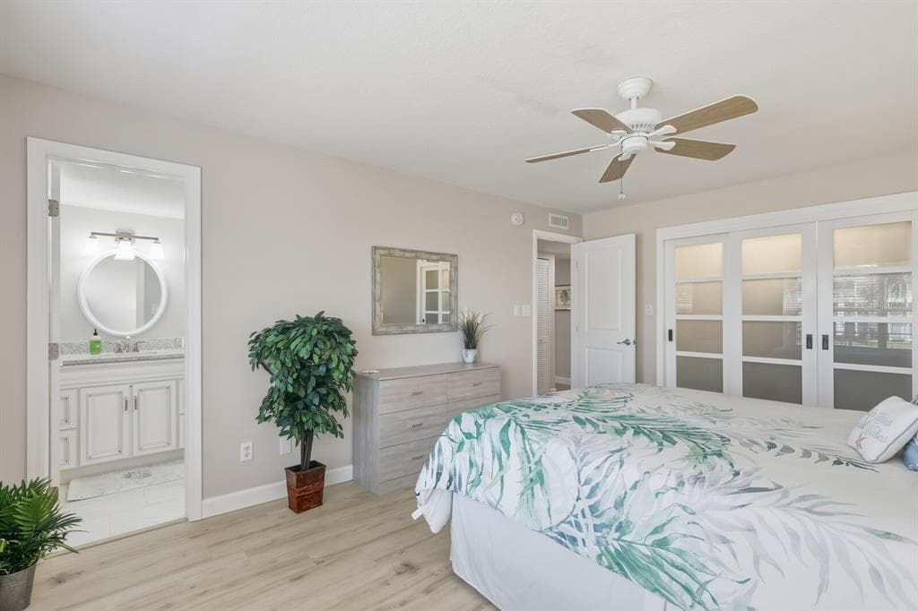 4380 EXETER DRIVE H202 photo 18