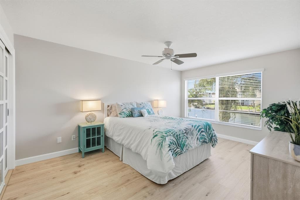 4380 EXETER DRIVE H202 photo 15