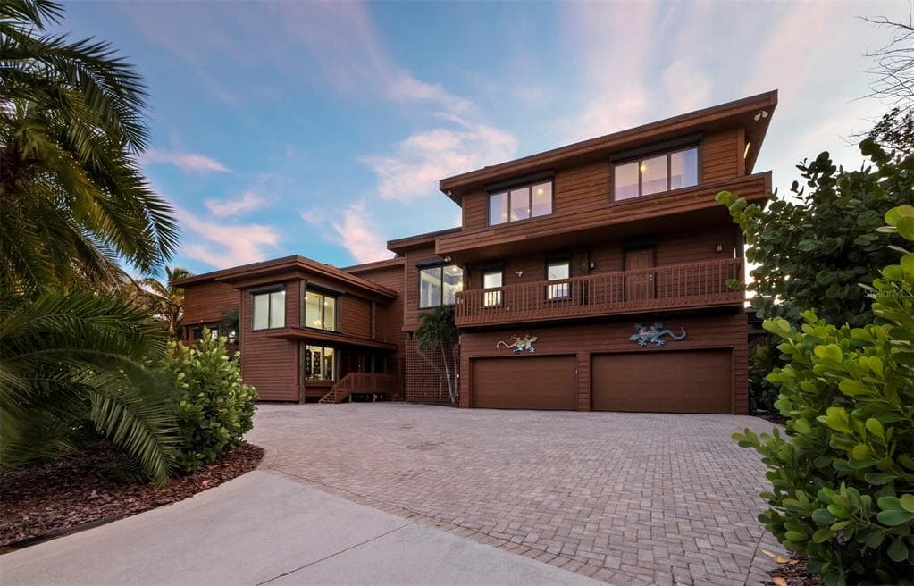 6685 GULF OF MEXICO DRIVE photo 4