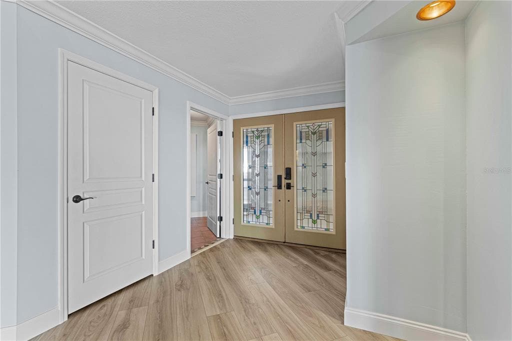 1600 W MARION AVENUE 234 photo 15