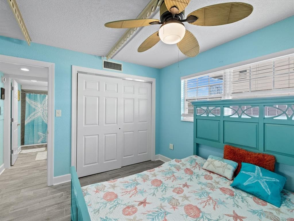 205 DOLPHIN POINT 4 photo 14