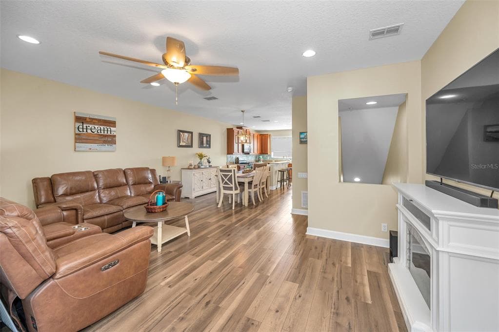 842 CALLISTA CAY LOOP photo 7