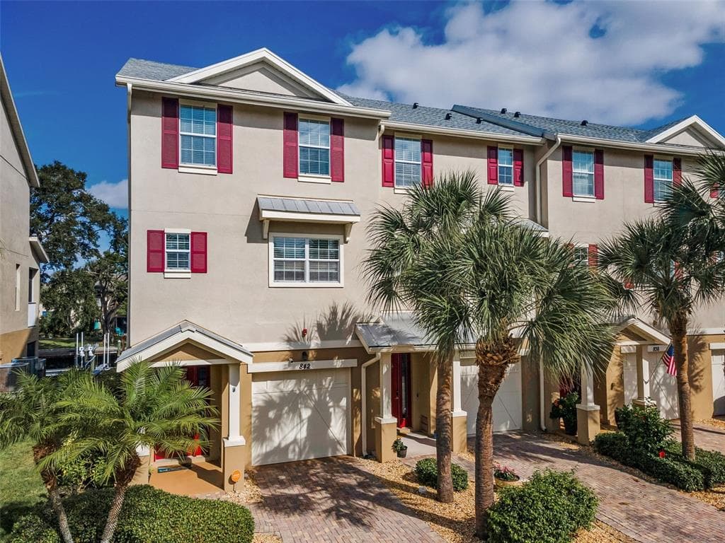 842 CALLISTA CAY LOOP photo 1