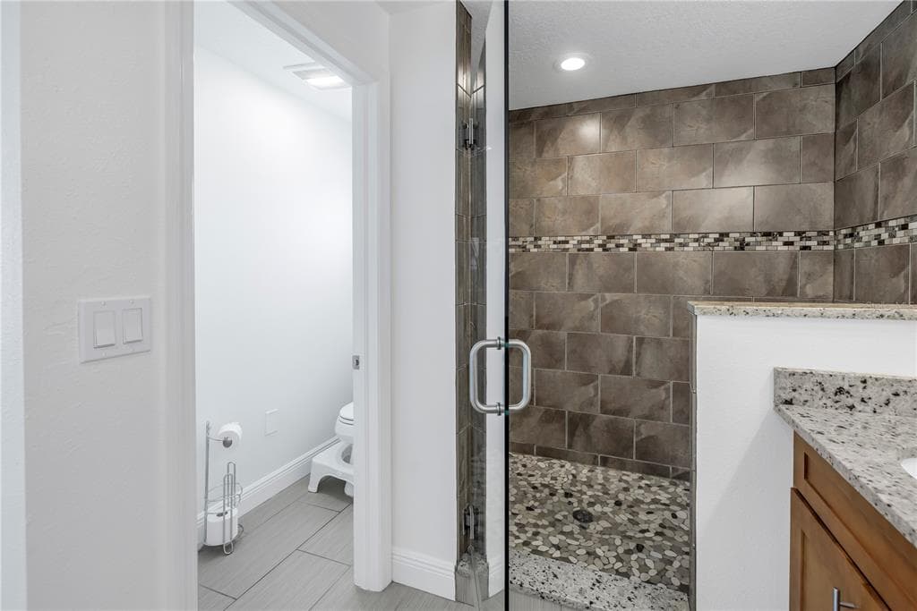 100 WINDRUSH BOULEVARD 1 photo 18