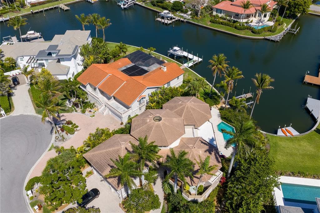 510 HARBOR GATE WAY photo 6