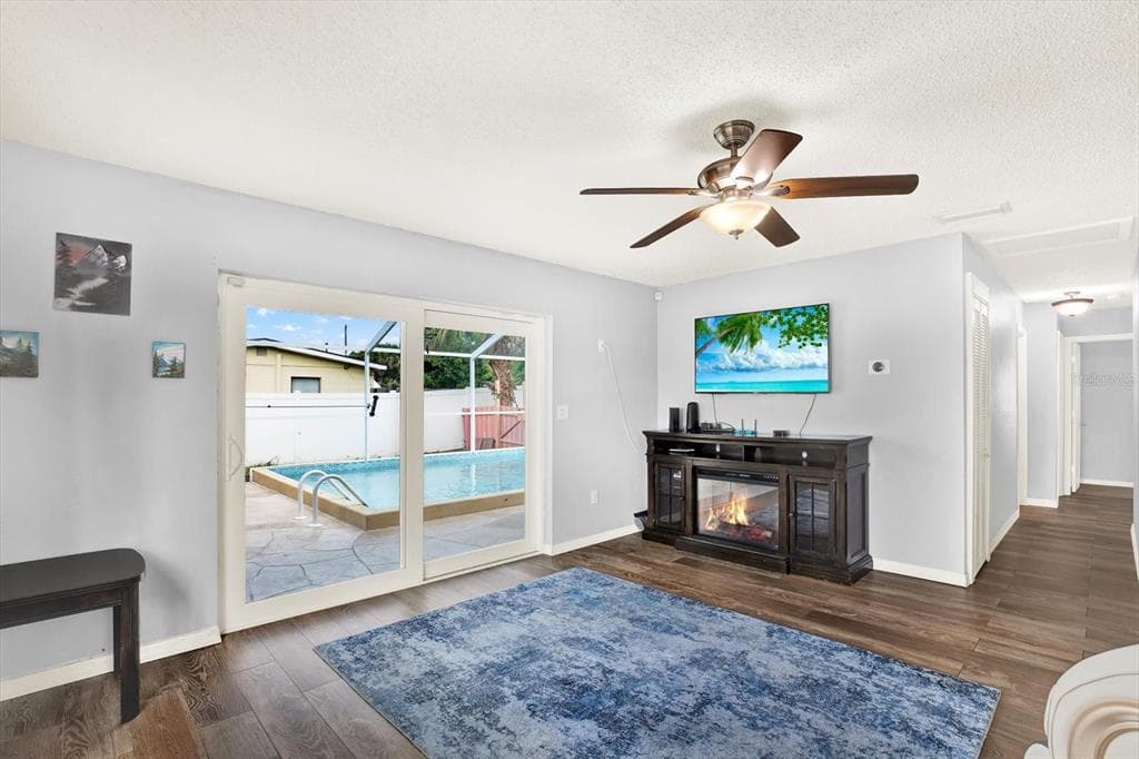 7395 18TH STREET N photo 5