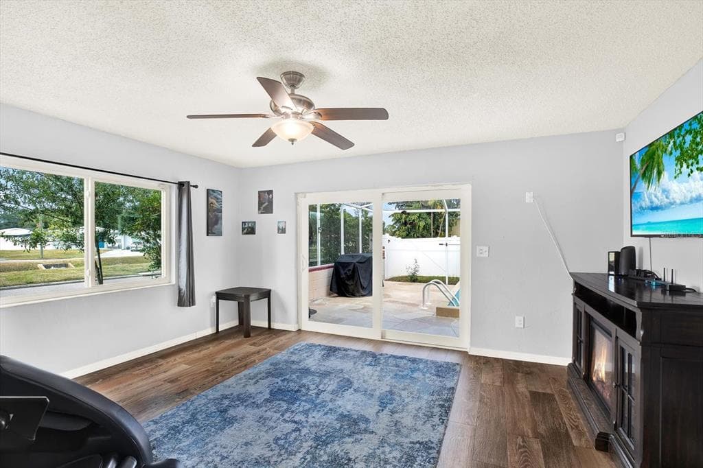 7395 18TH STREET N photo 10