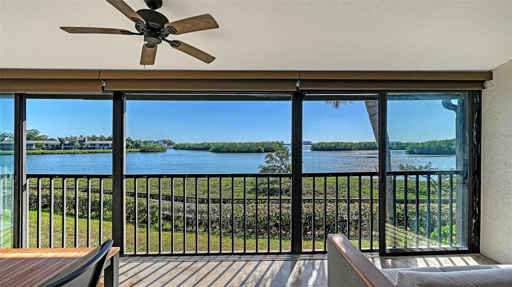 1518 PELICAN POINT DRIVE 257 photo 2
