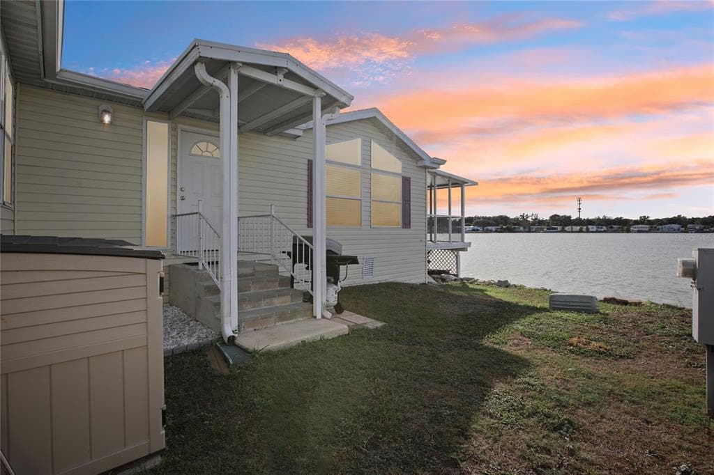8420 FANTASIA PARK WAY photo 2