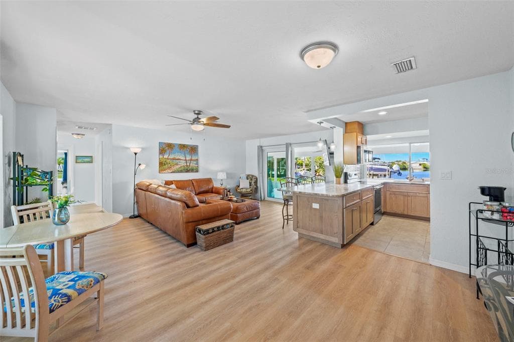 3711 FLORAMAR TERRACE 4