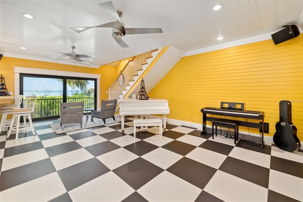 560 HARBOR COVE CIRCLE photo 14