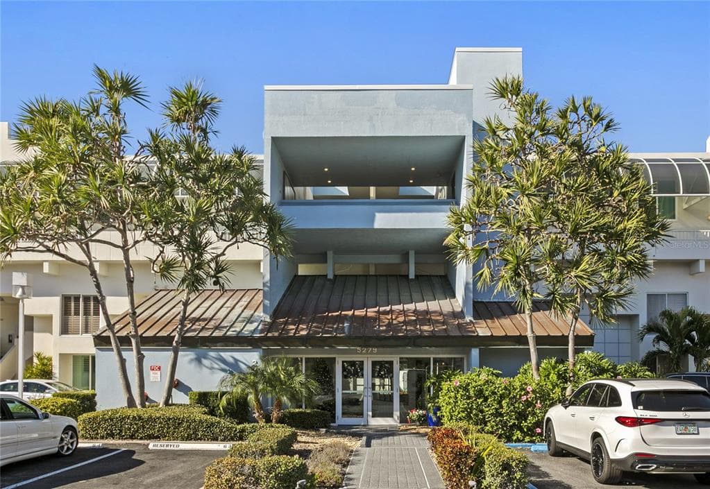 5279 ISLA KEY BOULEVARD S 211 photo 2
