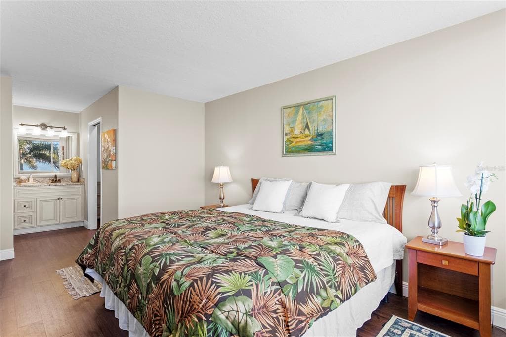 5279 ISLA KEY BOULEVARD S 211 photo 21