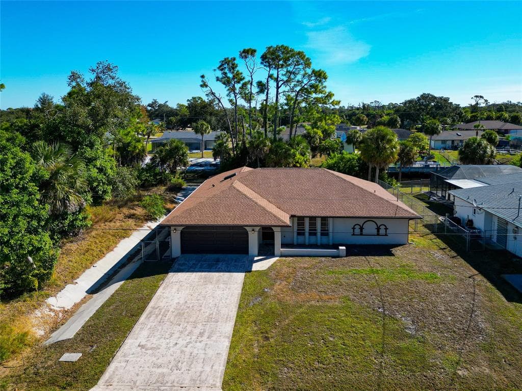 2176 BARKSDALE STREET photo 2