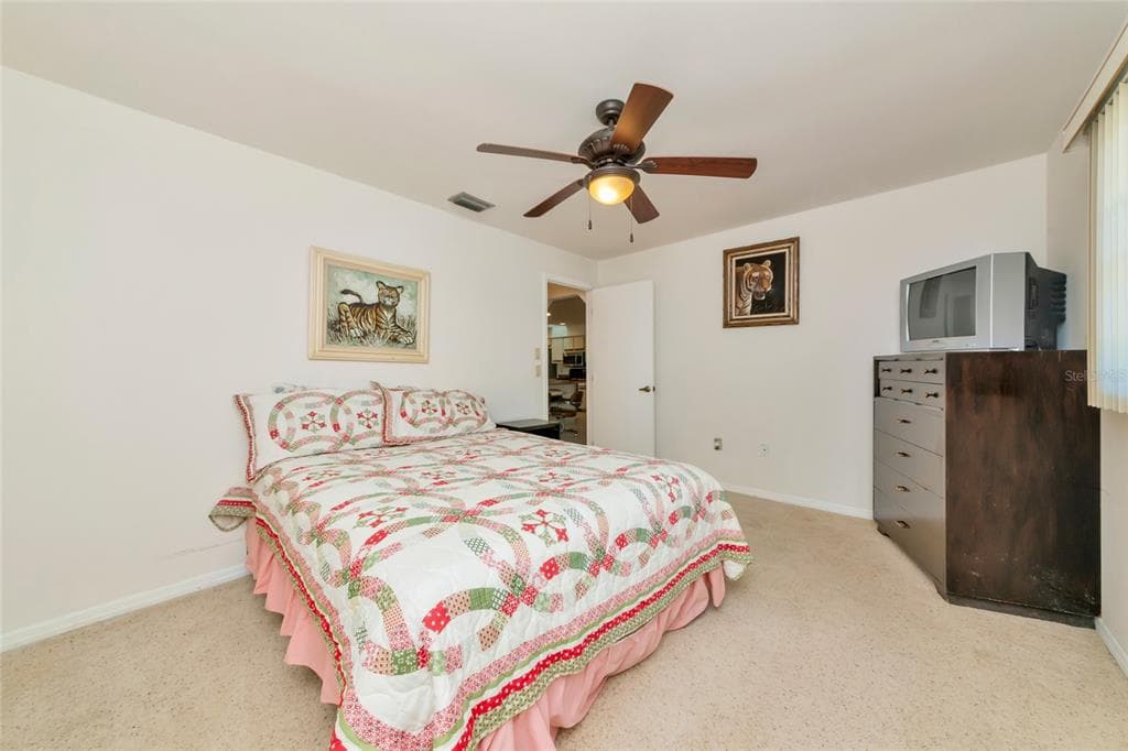 2176 BARKSDALE STREET photo 17