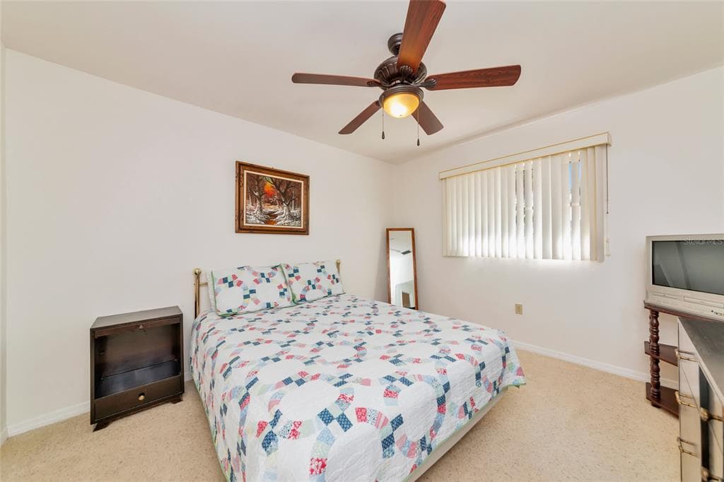 2176 BARKSDALE STREET photo 22