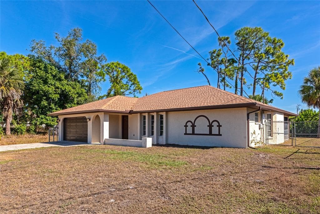 2176 BARKSDALE STREET photo 1