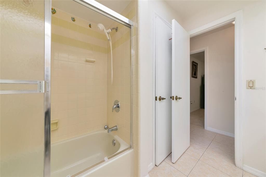 2176 BARKSDALE STREET photo 24