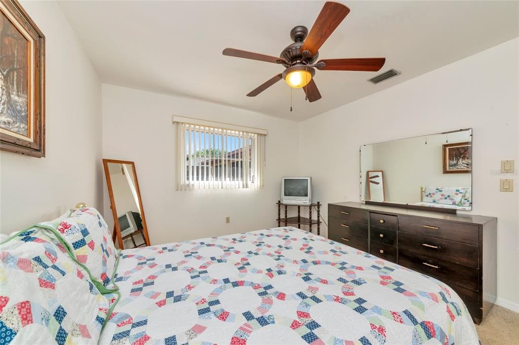 2176 BARKSDALE STREET photo 21