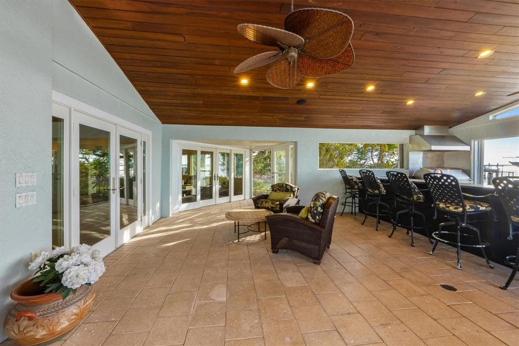336 S ORCHID DRIVE photo 24