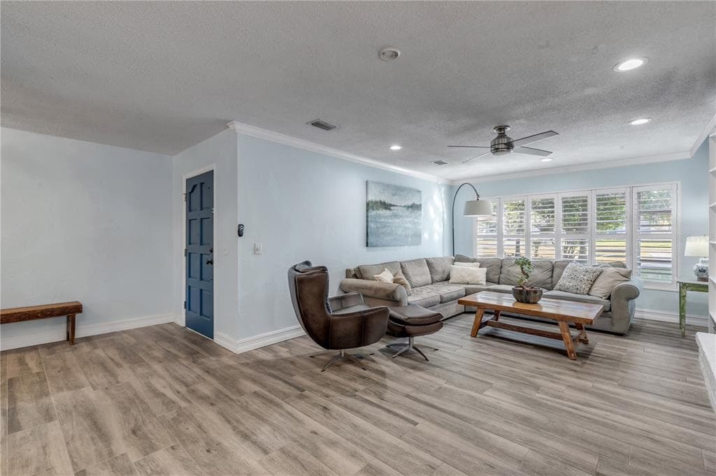 4602 SAXON DRIVE photo 8