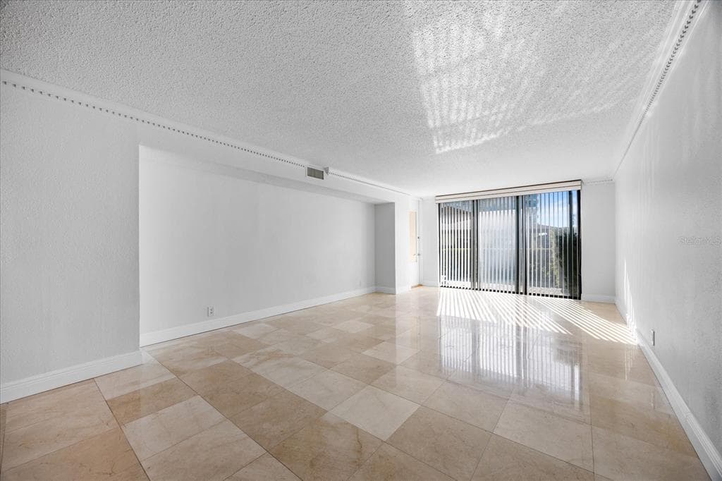 100 OAKMONT LANE 101 photo 6
