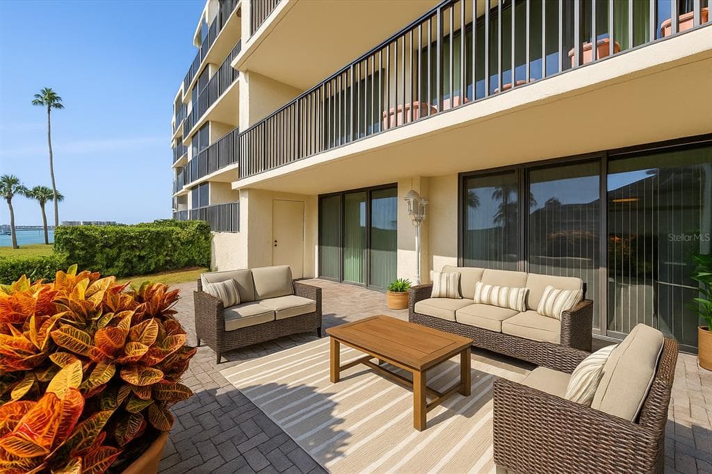 100 OAKMONT LANE 101 photo 22