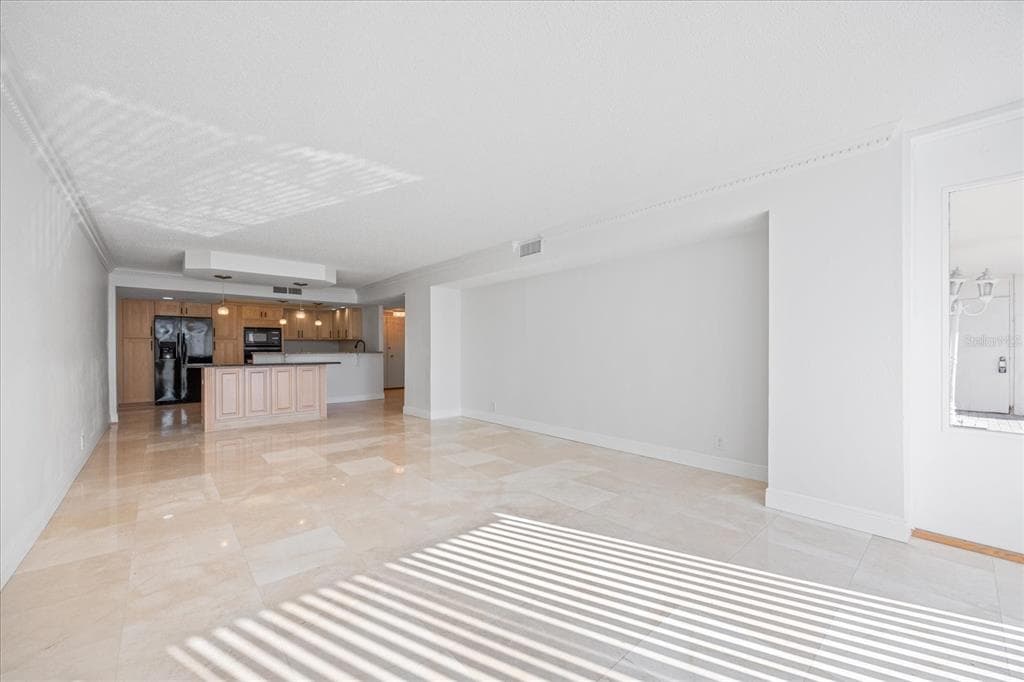 100 OAKMONT LANE 101 photo 7