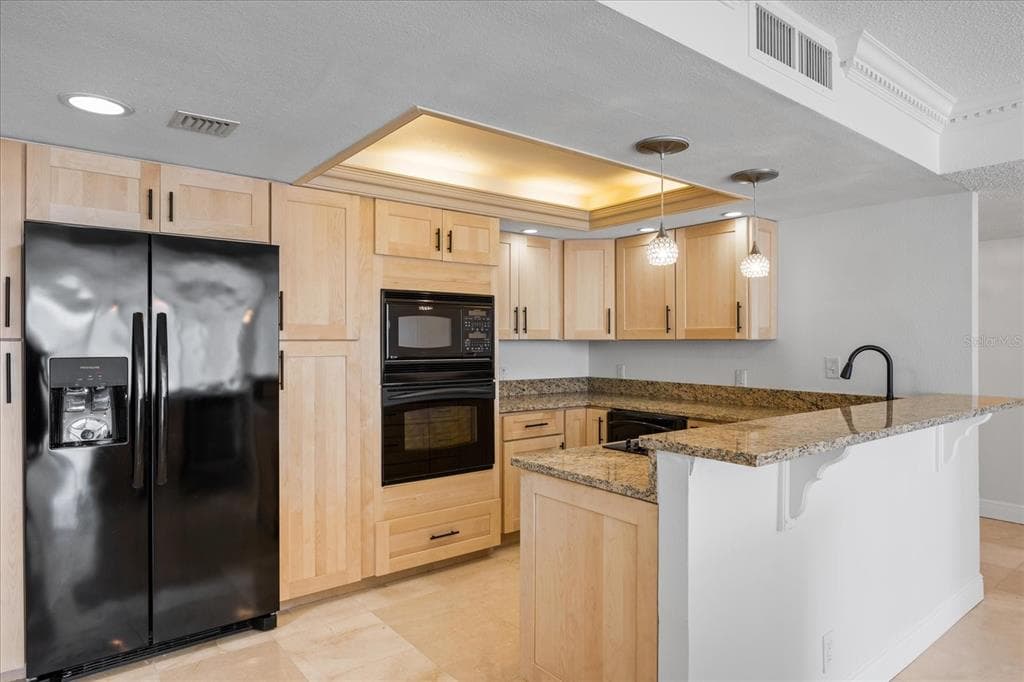 100 OAKMONT LANE 101 photo 11