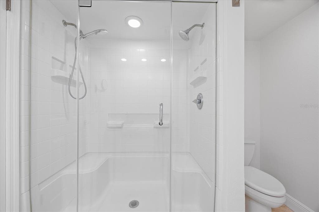 100 OAKMONT LANE 101 photo 21