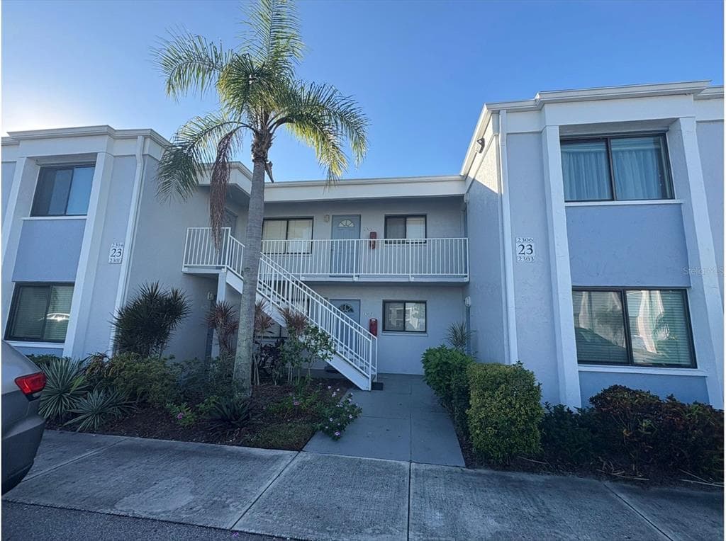 5310 26TH STREET W 2302 photo 2