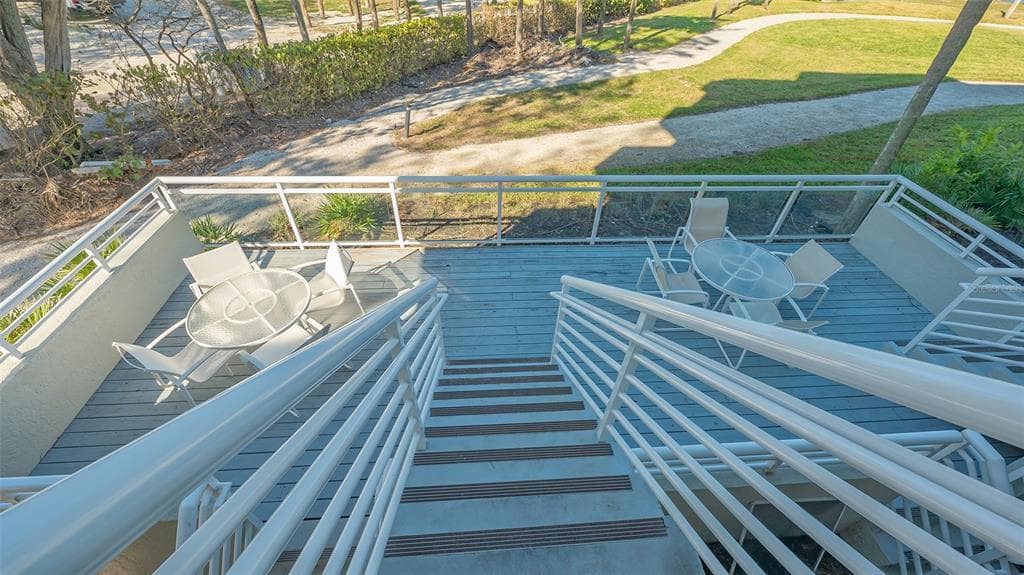 250 SANDS POINT ROAD 5101 photo 21