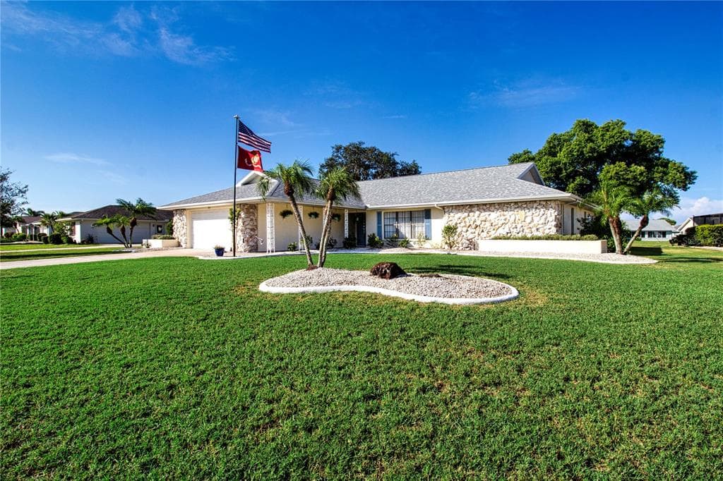 2016 E VIEW DRIVE photo 6