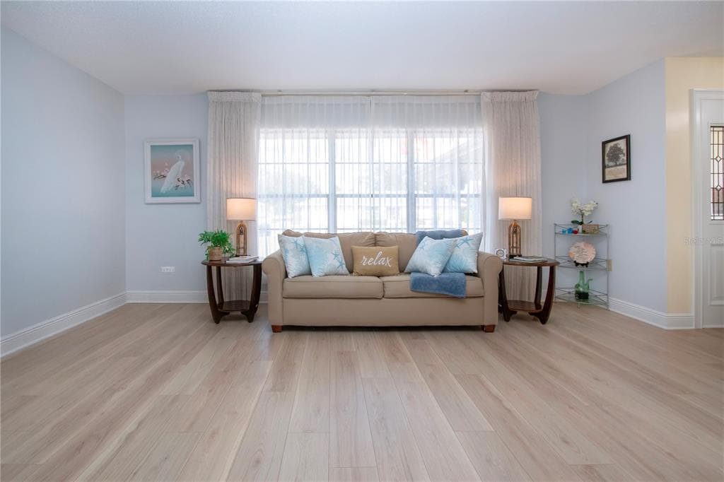 2016 E VIEW DRIVE photo 14