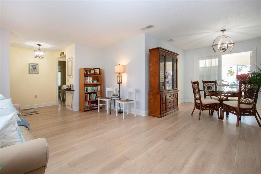 2016 E VIEW DRIVE photo 15