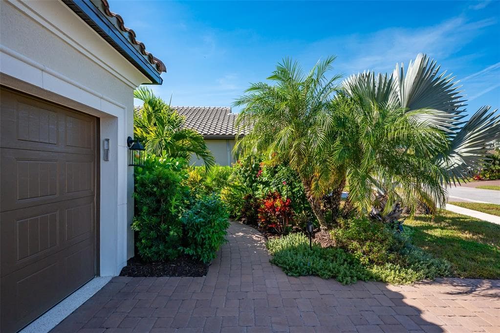 5451 LAGO MAGGIO STREET photo 4