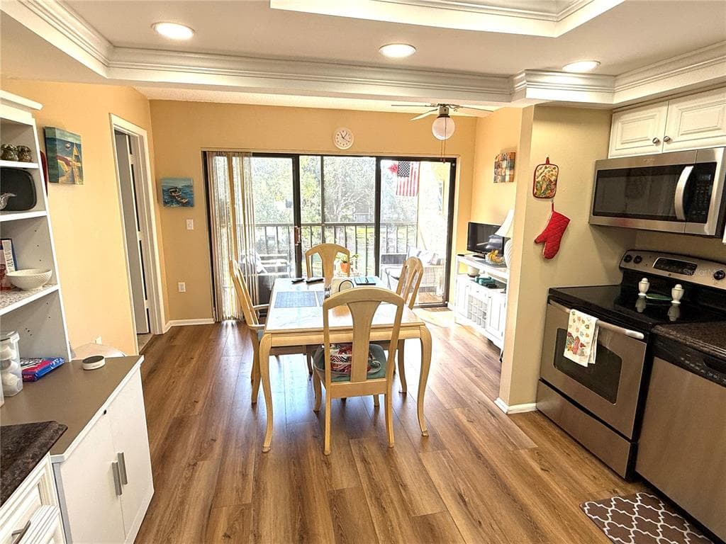 315 30TH AVENUE W B305 photo 8