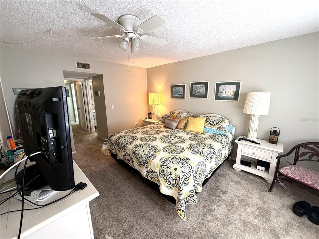 315 30TH AVENUE W B305 photo 21