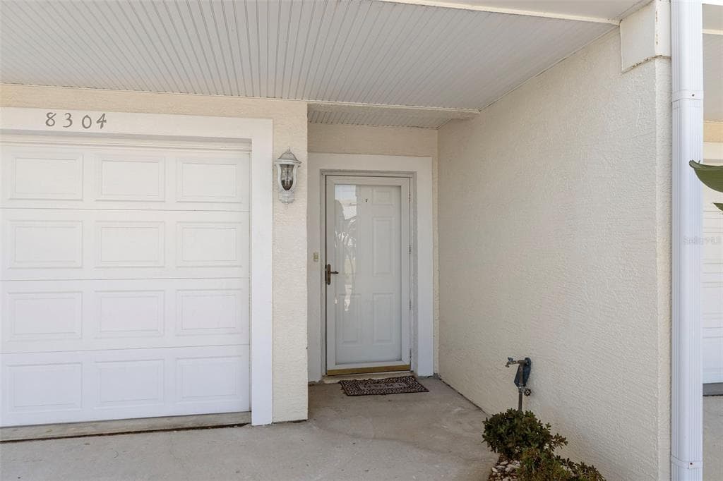 8304 AQUILA STREET photo 6
