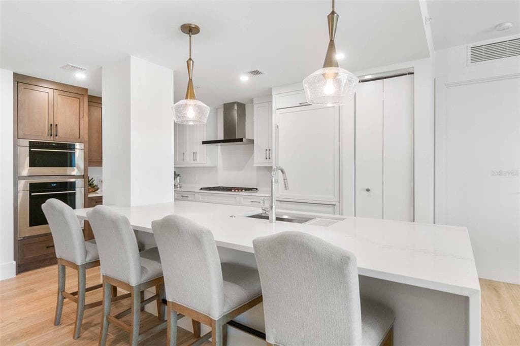 1035 SEASIDE DRIVE 603 photo 17
