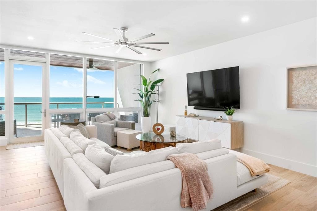 1035 SEASIDE DRIVE 603 photo 8