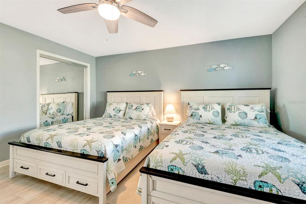 5830 MIDNIGHT PASS ROAD 61 photo 20